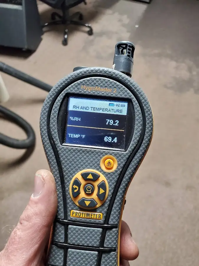 Moisture meter humidity assessment for Mold Remediation & Removal in Calumet City